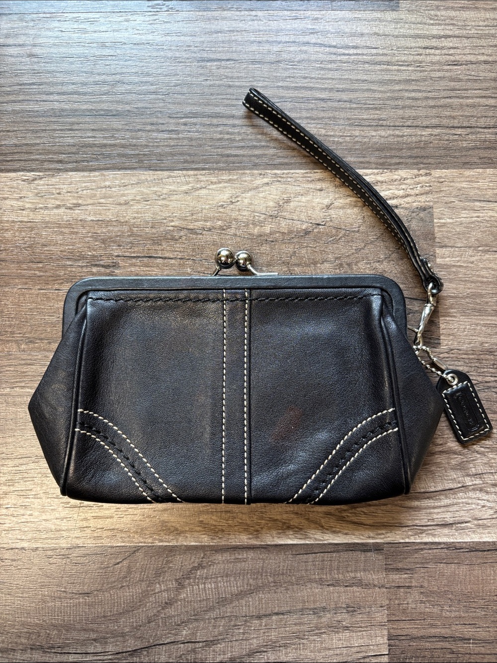 vintage Coach Soho framed kisslock wristlet purse